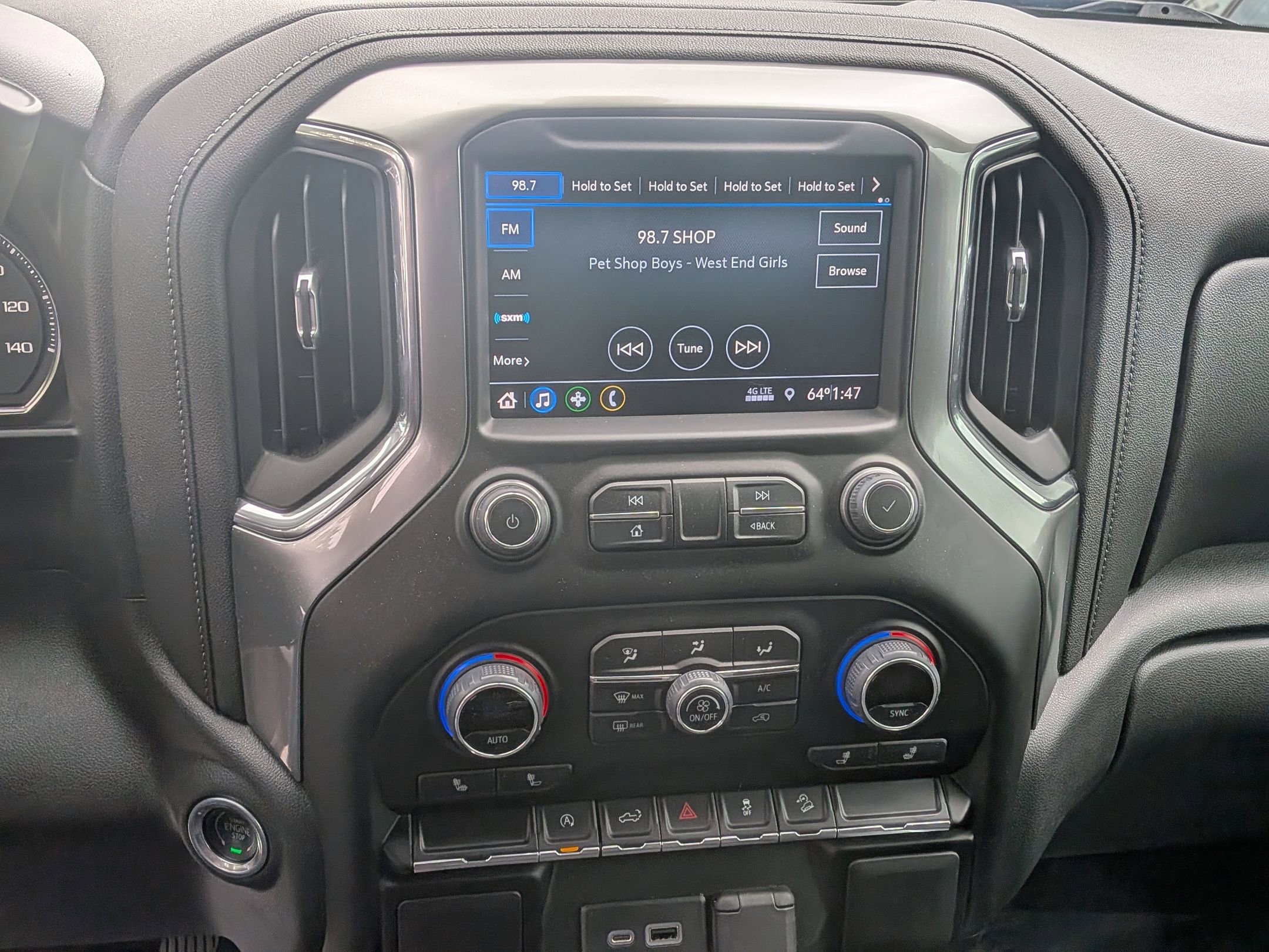 Certified 2022 Chevrolet Silverado 1500 RST AWD/4WD image 26
