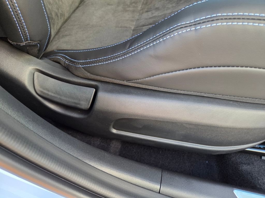 New 2025 Hyundai Elantra N Base image 22