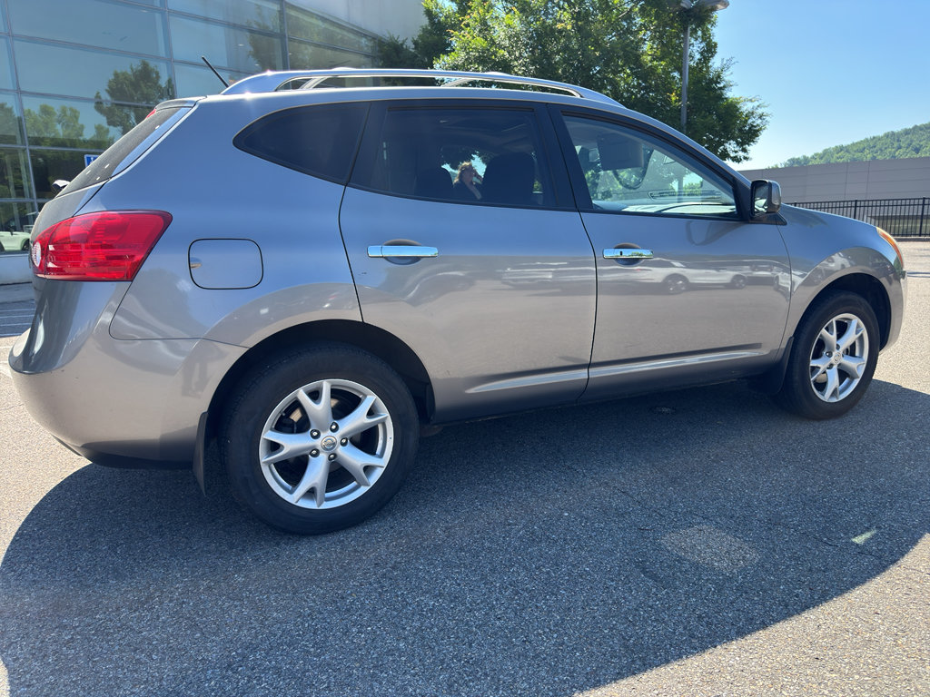 Used 2010 Nissan Rogue SL w/ Premium Pkg AWD/4WD image 6