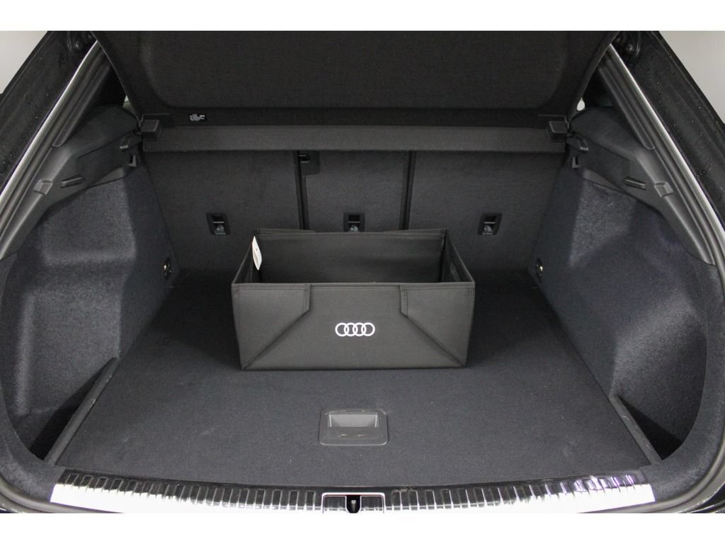 Used 2025 Audi Q3 2.0T Premium Plus AWD/4WD image 30