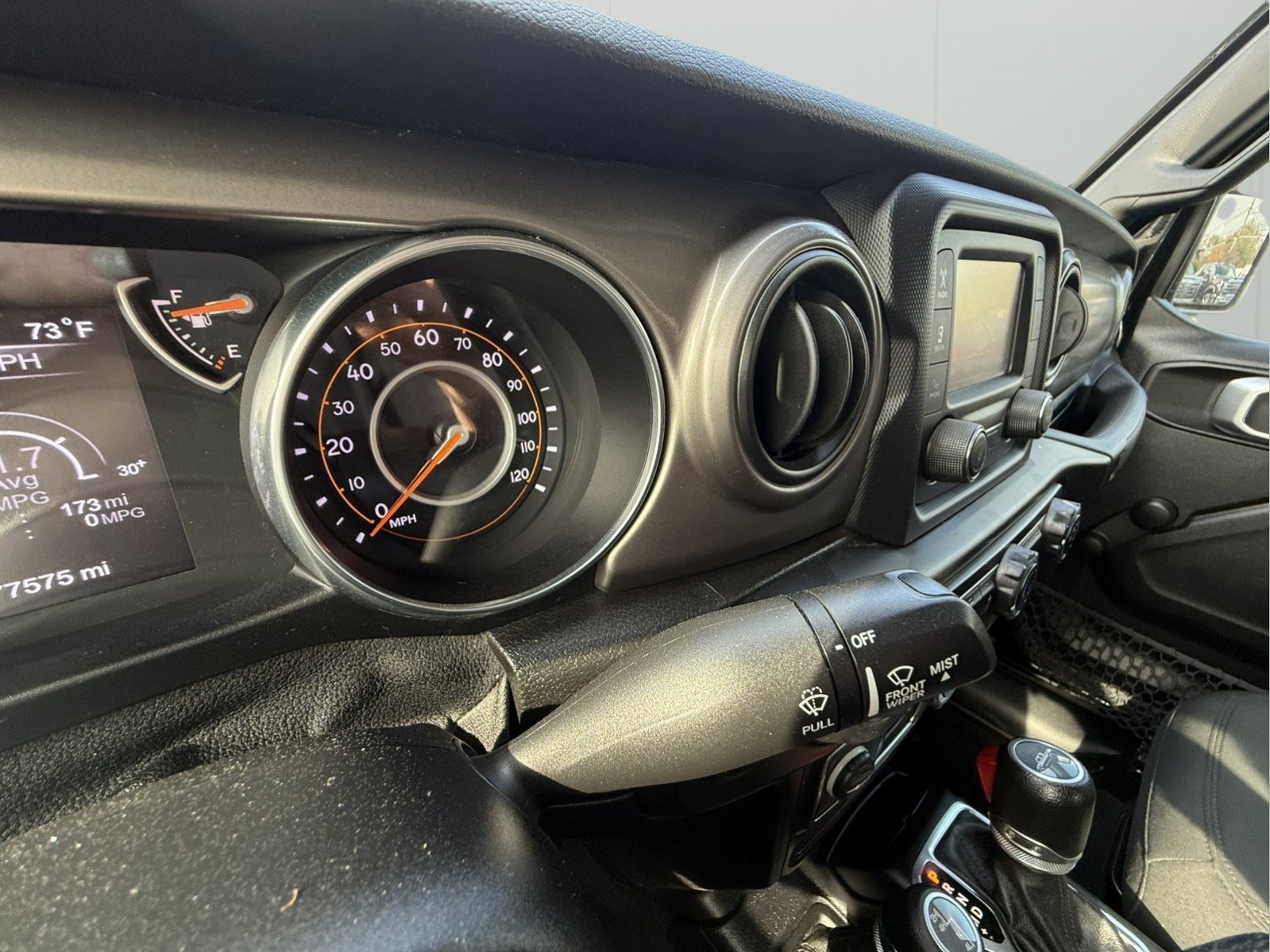 Used 2020 Jeep Gladiator Sport image 25