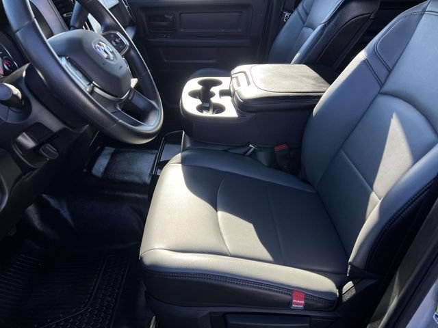 New 2026 RAM 2500 Tradesman w/ Chrome Appearance Group AWD/4WD image 25