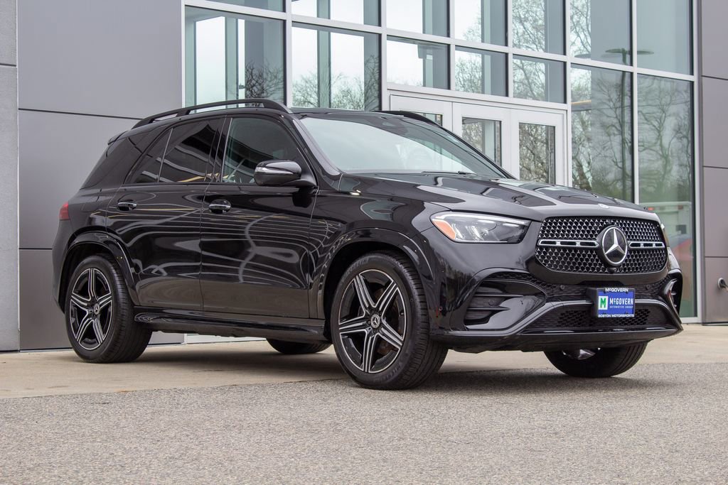 Used 2025 Mercedes-Benz GLE 350 4MATIC image 3