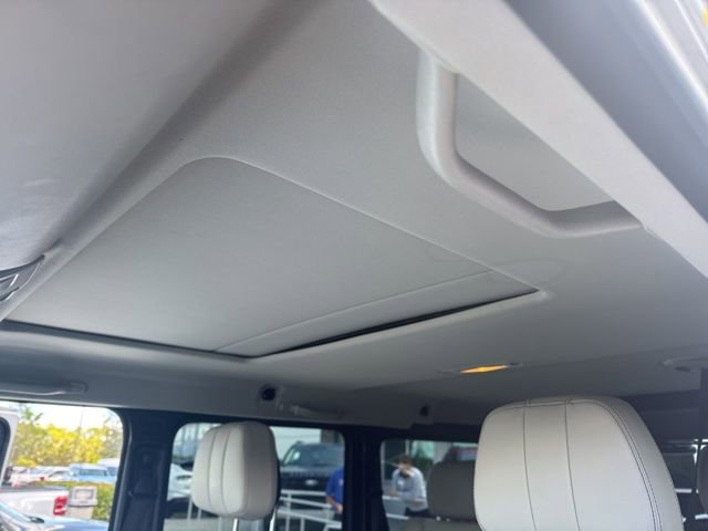 Used 2015 Mercedes-Benz G 550 image 11