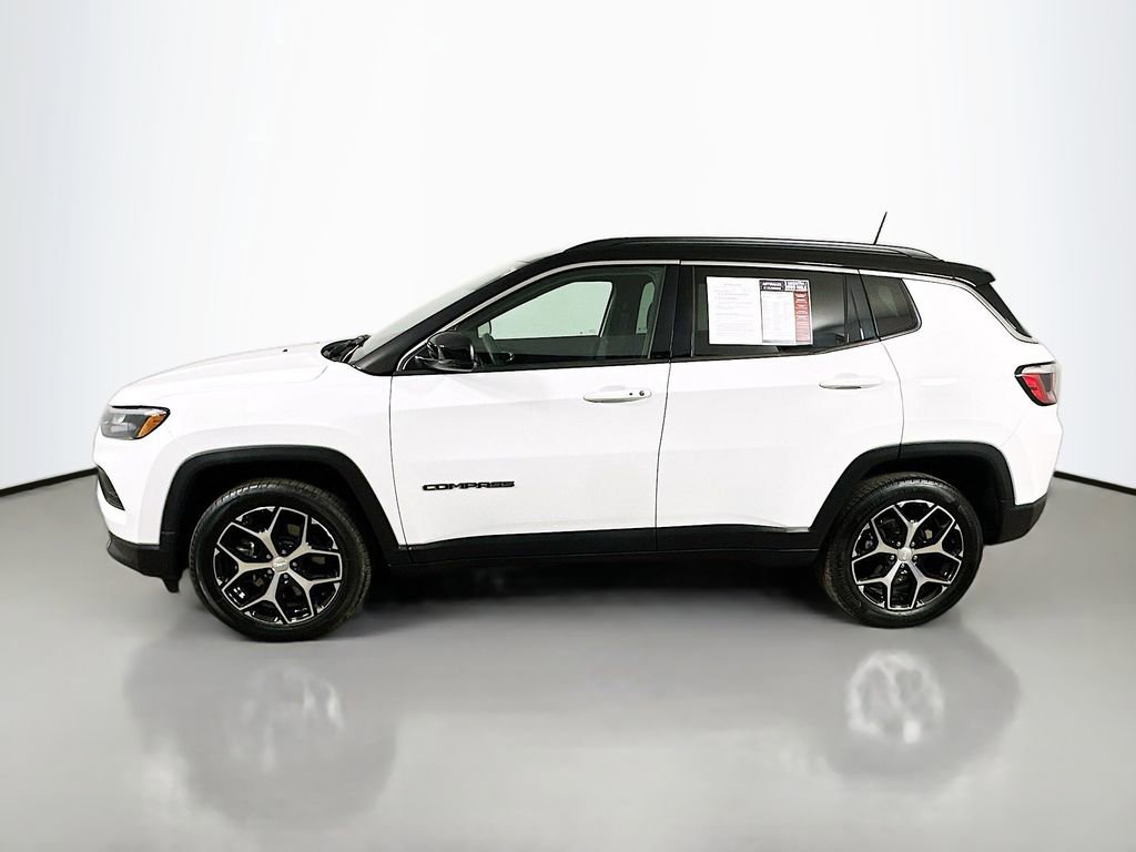 Used 2024 Jeep Compass Limited image 5