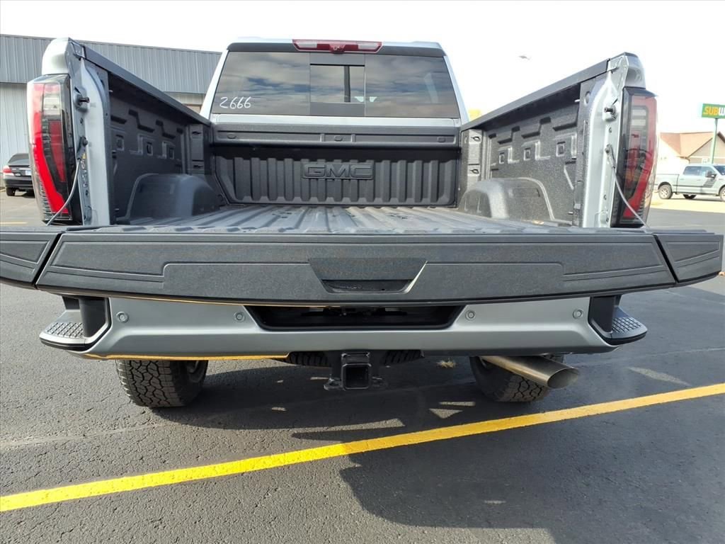 New 2026 GMC Sierra 2500 AT4 w/ AT4 Premium Plus Package image 4