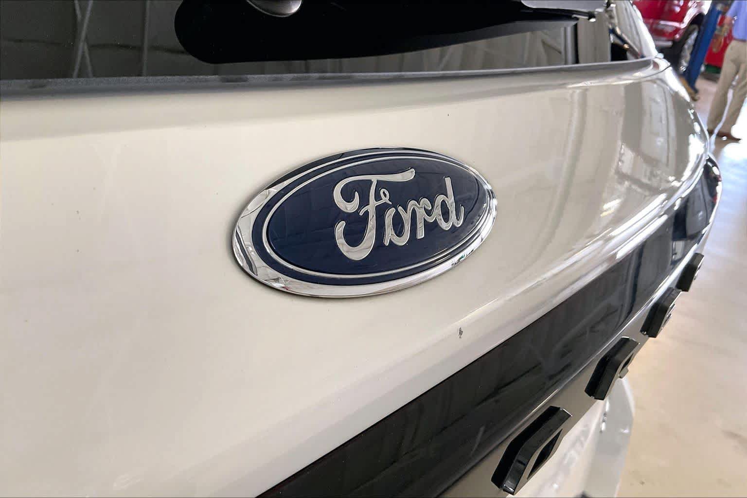 Used 2025 Ford Explorer ST AWD/4WD image 31