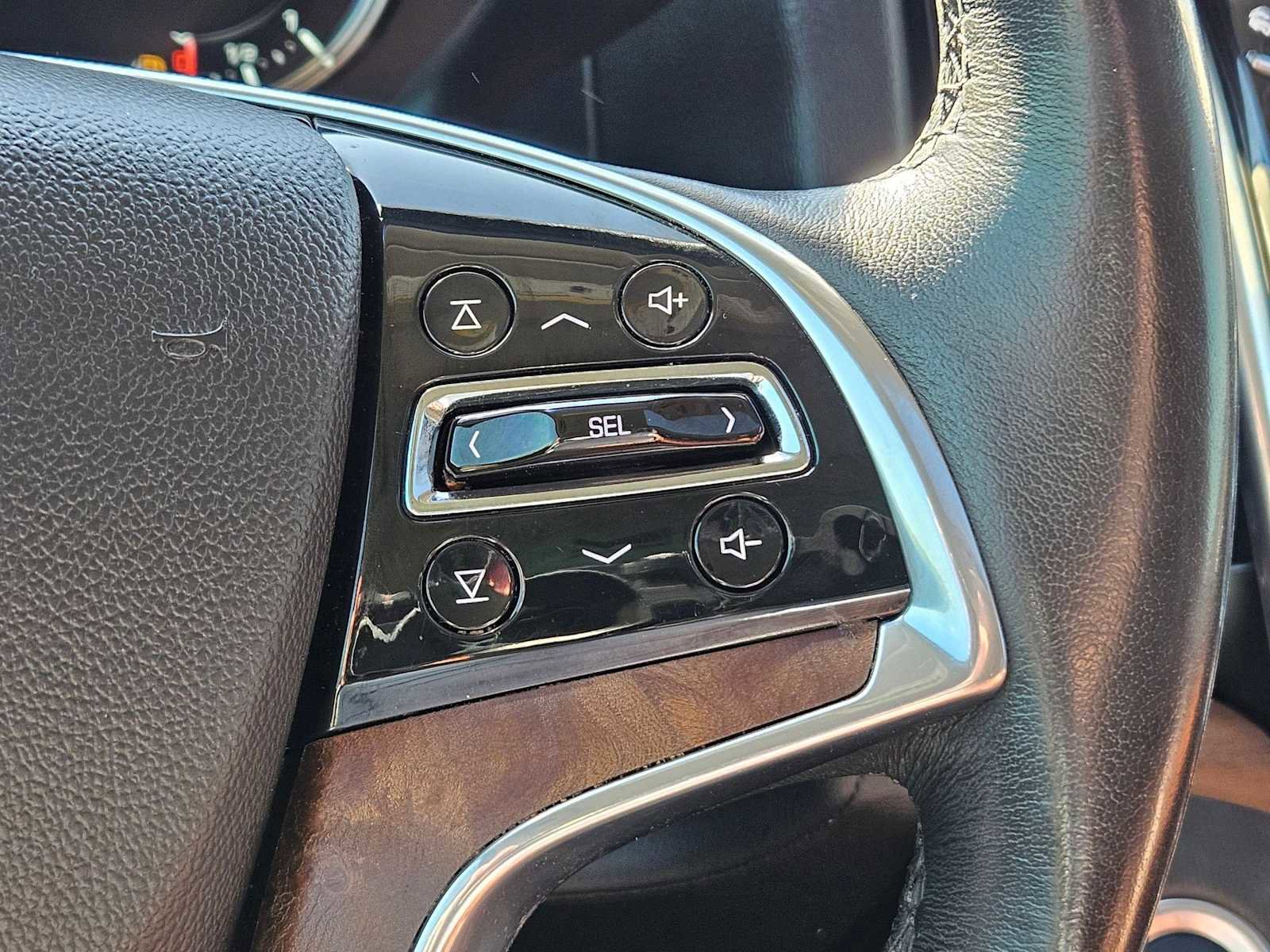 Used 2020 Cadillac Escalade Luxury image 24