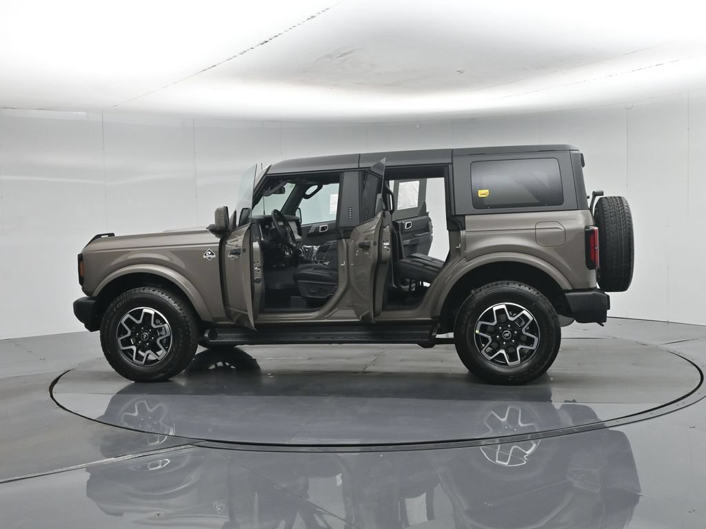 New 2026 Ford Bronco Outer Banks AWD/4WD image 35