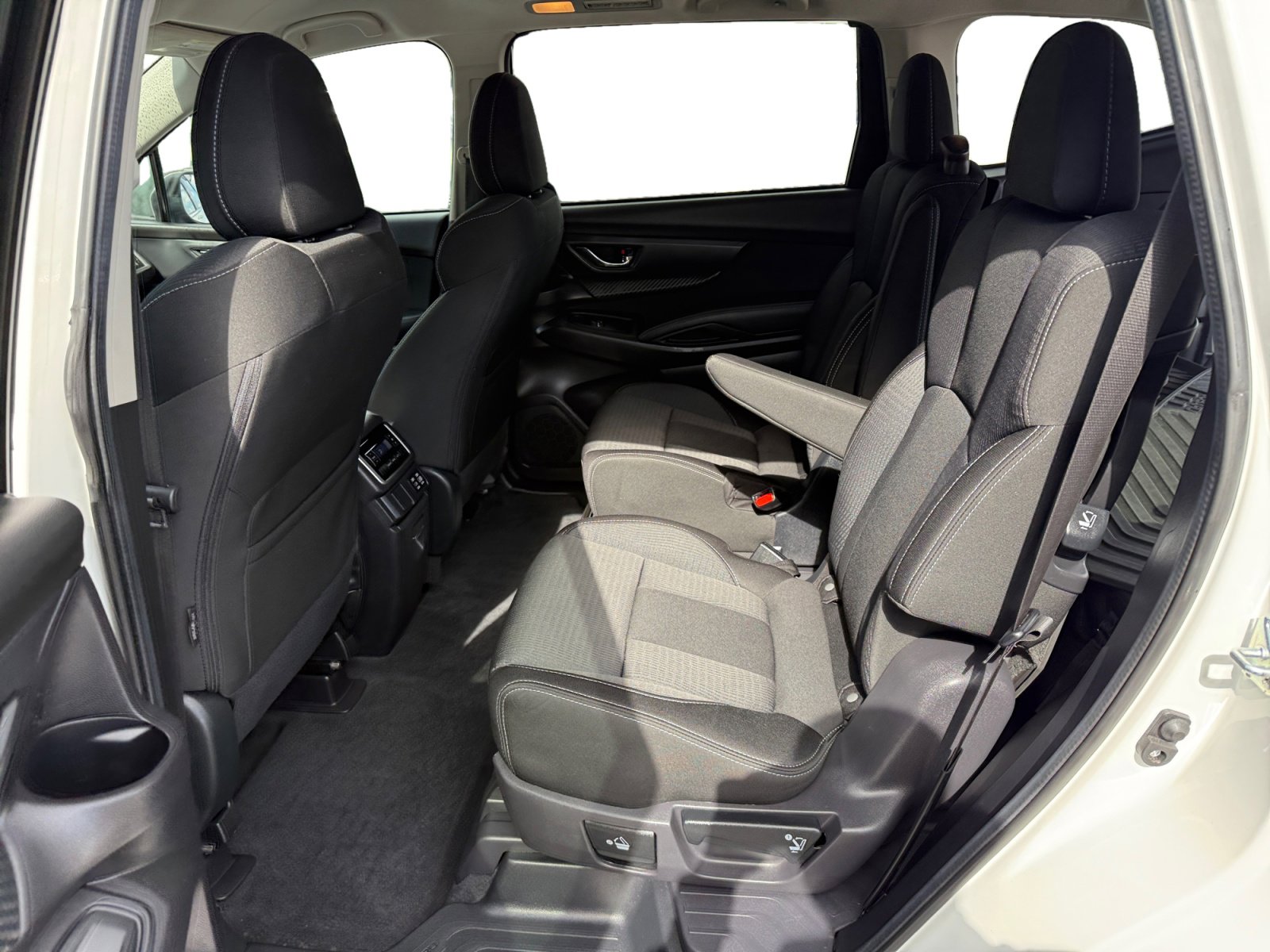 Used 2023 Subaru Ascent Premium w/ Convenience Package image 16