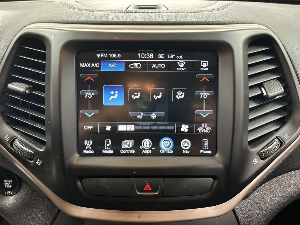 Used 2017 Jeep Cherokee Limited AWD/4WD image 14