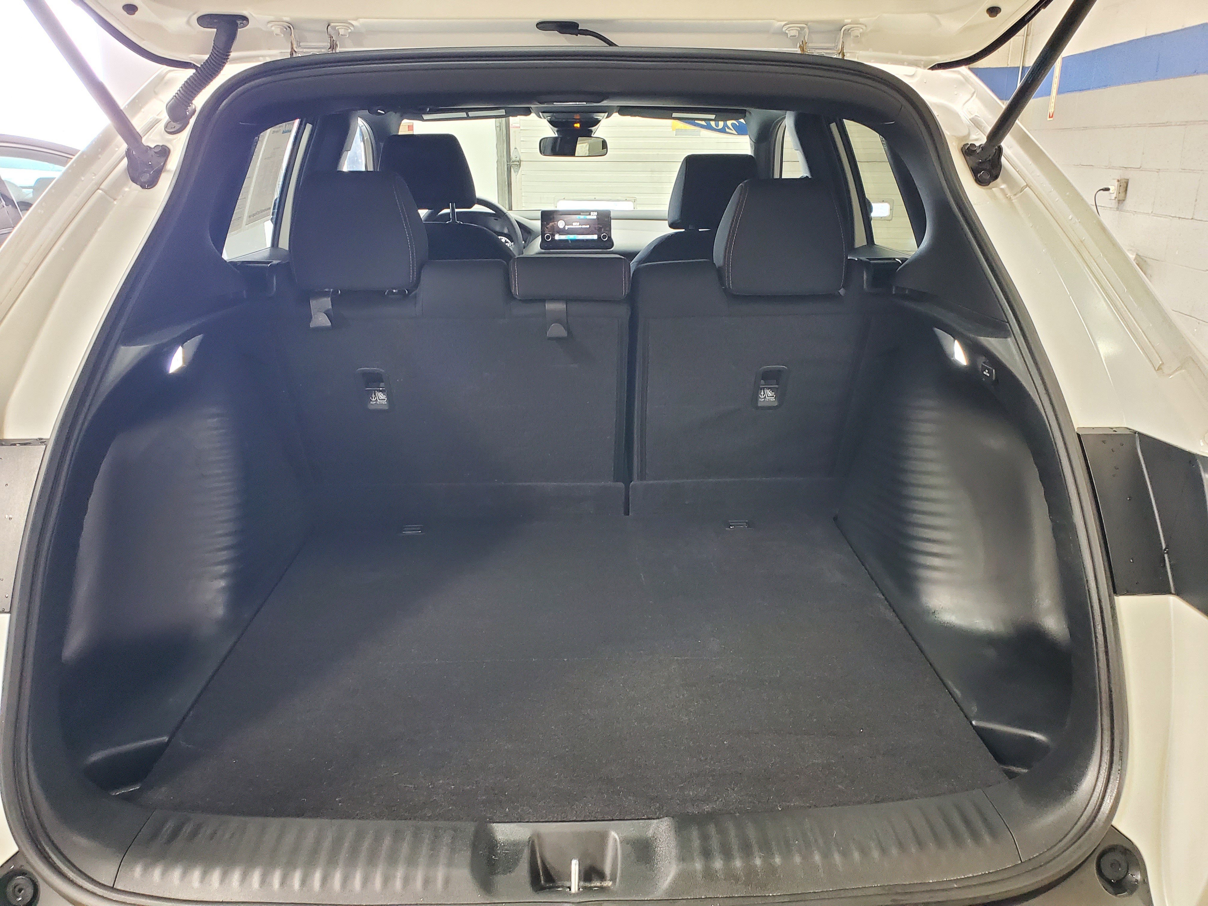 Used 2024 Honda HR-V Sport image 11