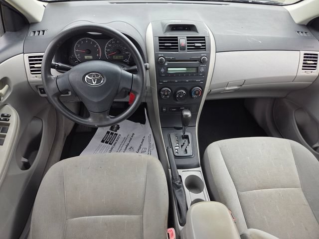 Used 2013 Toyota Corolla L FWD image 8