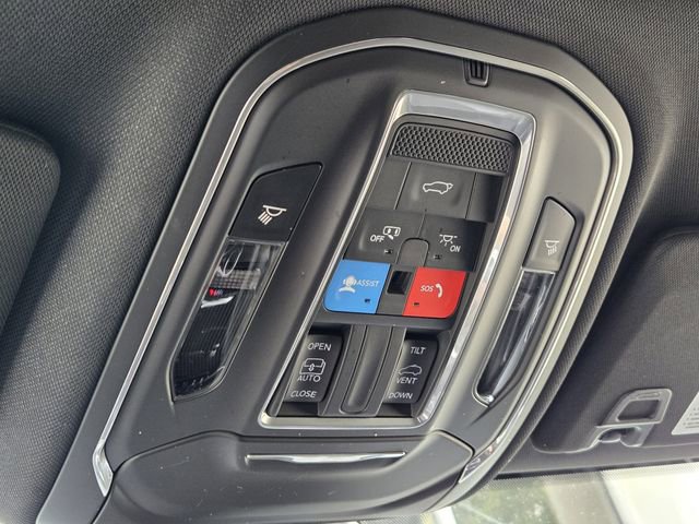 Certified 2024 Jeep Grand Cherokee Altitude AWD/4WD image 32