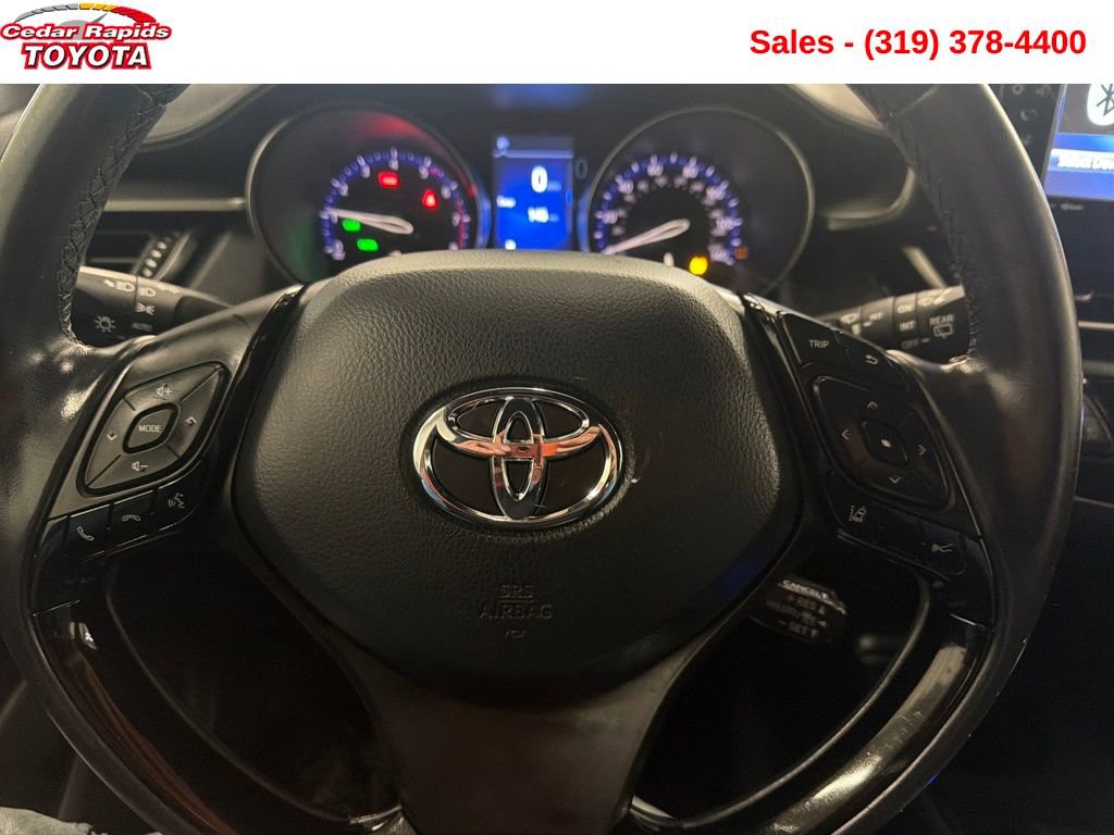 Used 2018 Toyota C-HR XLE image 16