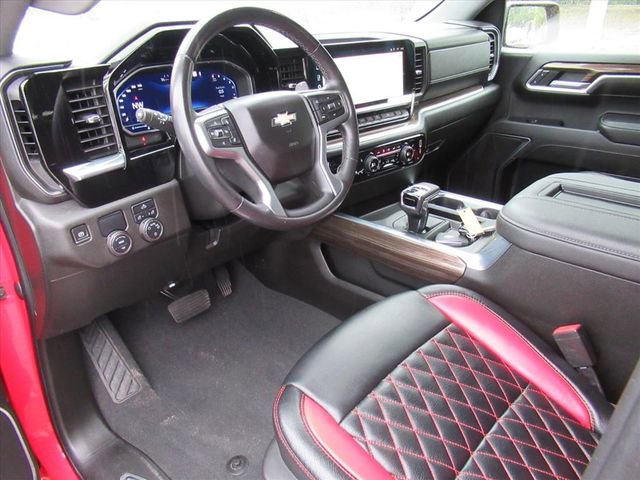 Used 2022 Chevrolet Silverado 1500 LT w/ Protection Package RWD image 14