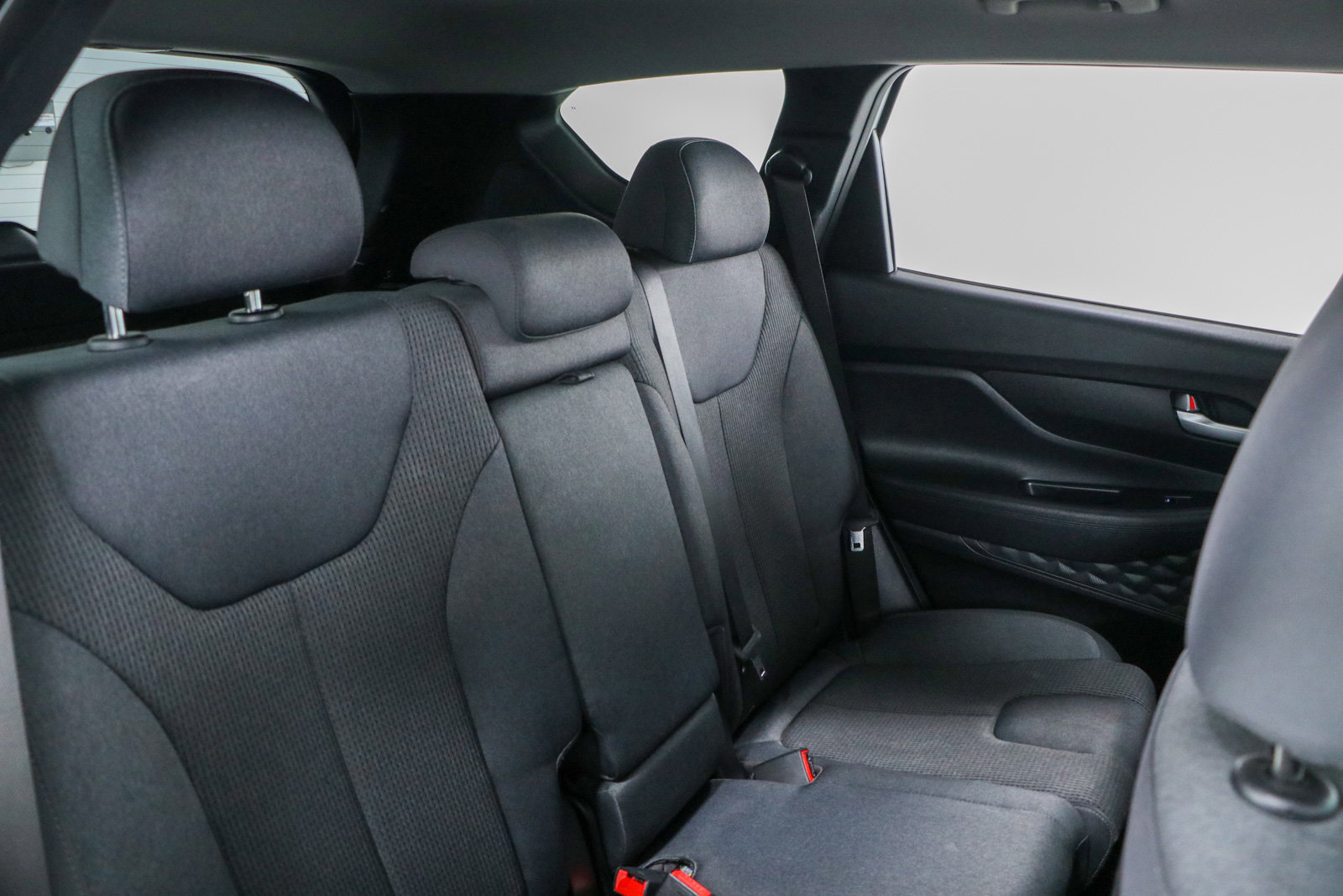 Used 2019 Hyundai Santa Fe SE image 27