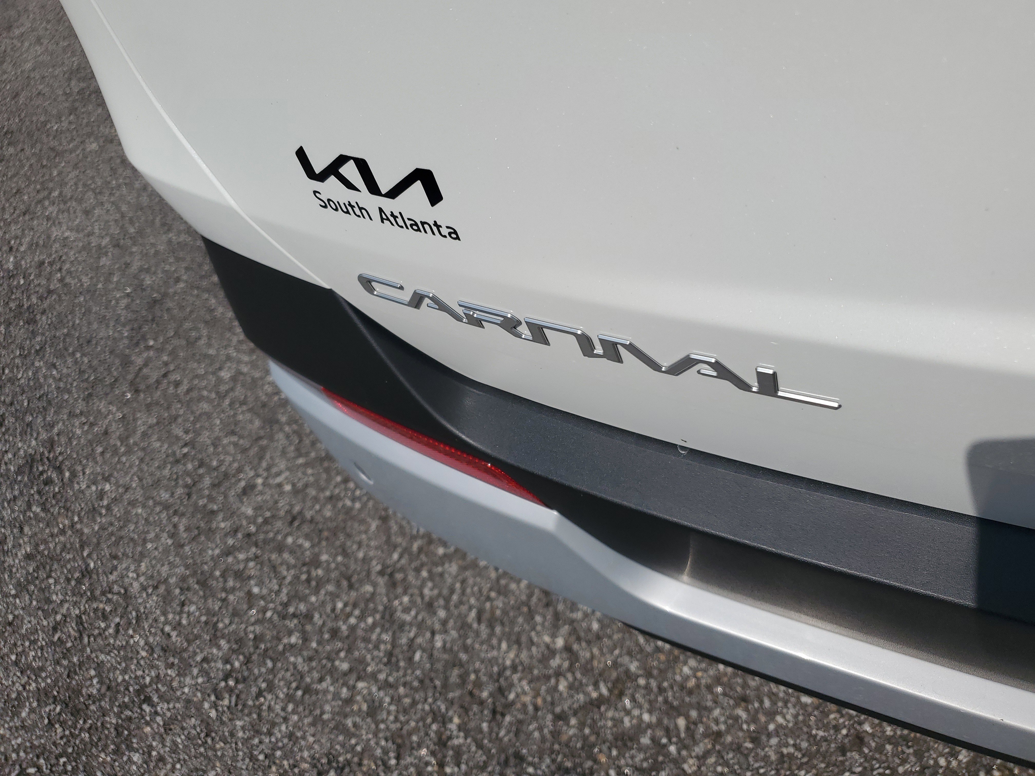 New 2026 Kia Carnival EX image 7