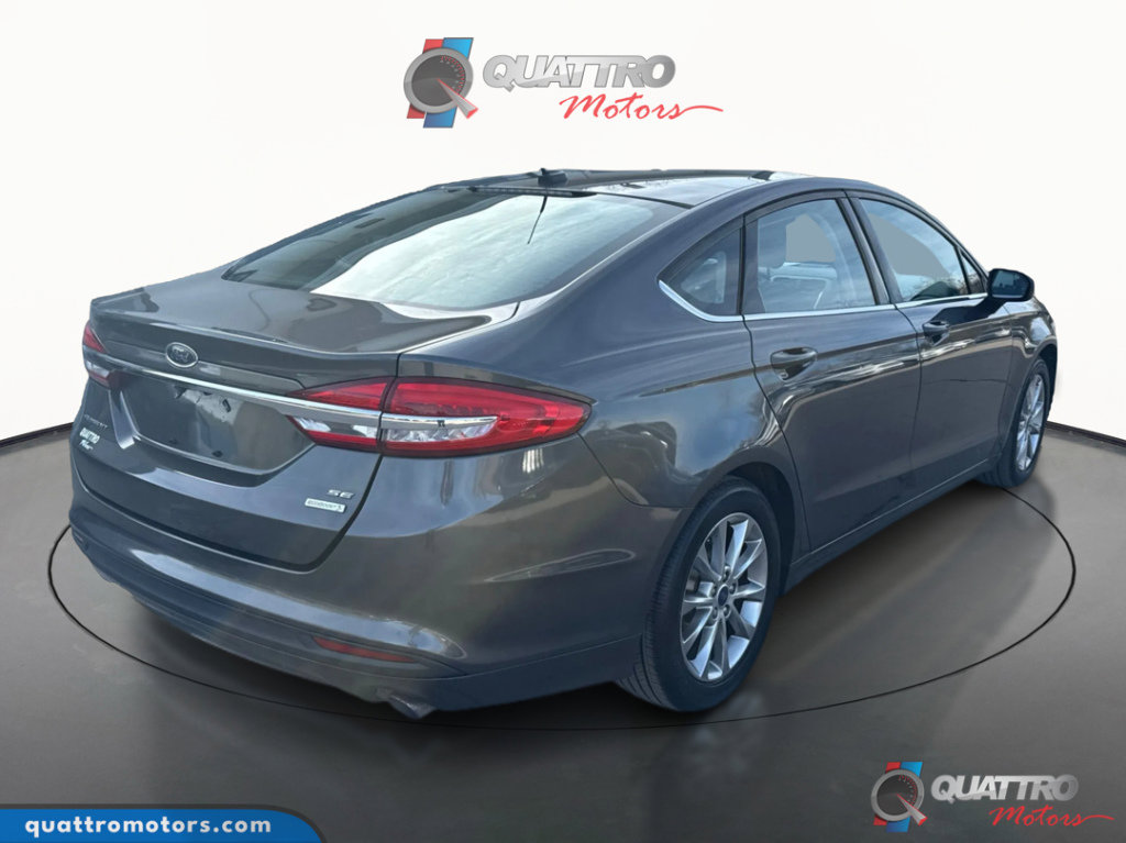 Used 2017 Ford Fusion SE image 6