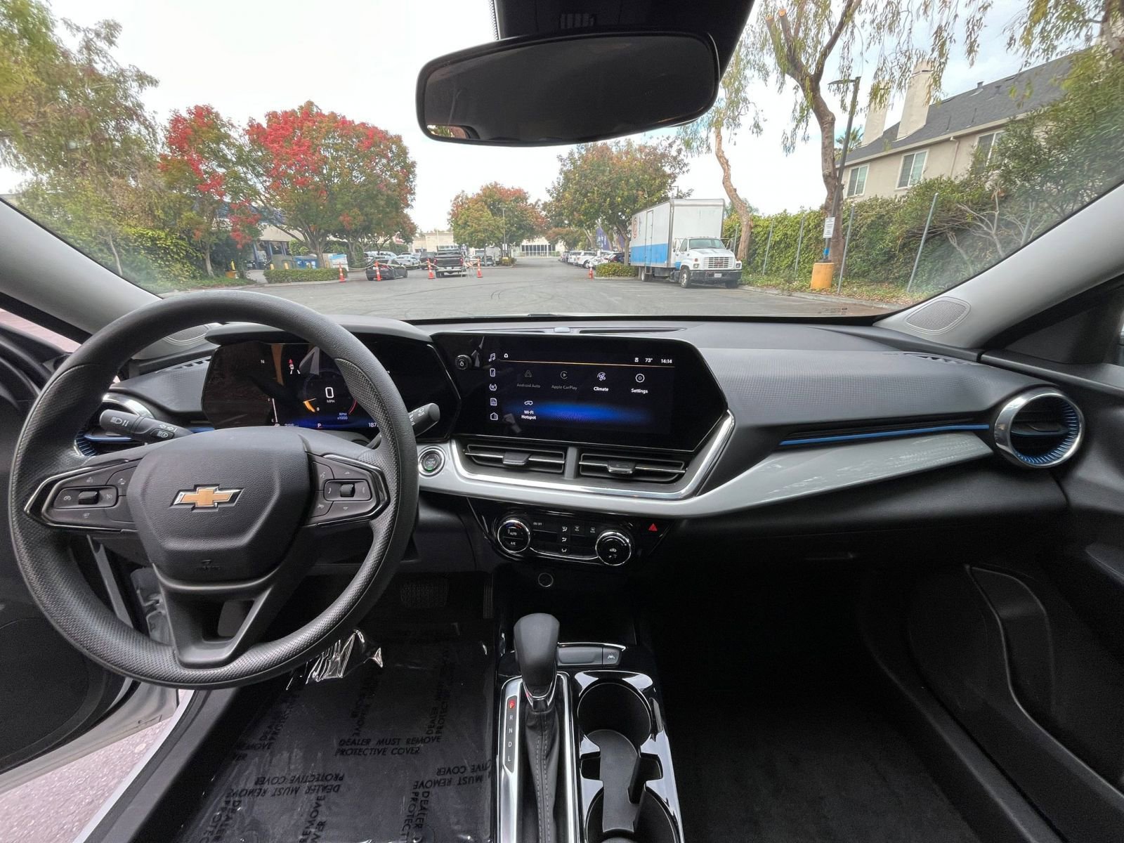 Used 2025 Chevrolet Trax LT image 31