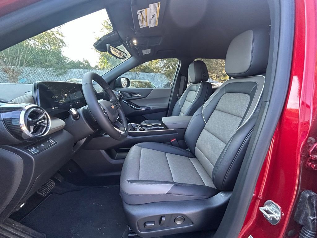 New 2026 Chevrolet Equinox LT w/ Convenience Package II image 13