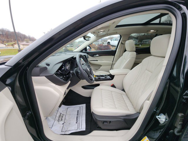 Used 2023 Buick Envision Avenir image 30