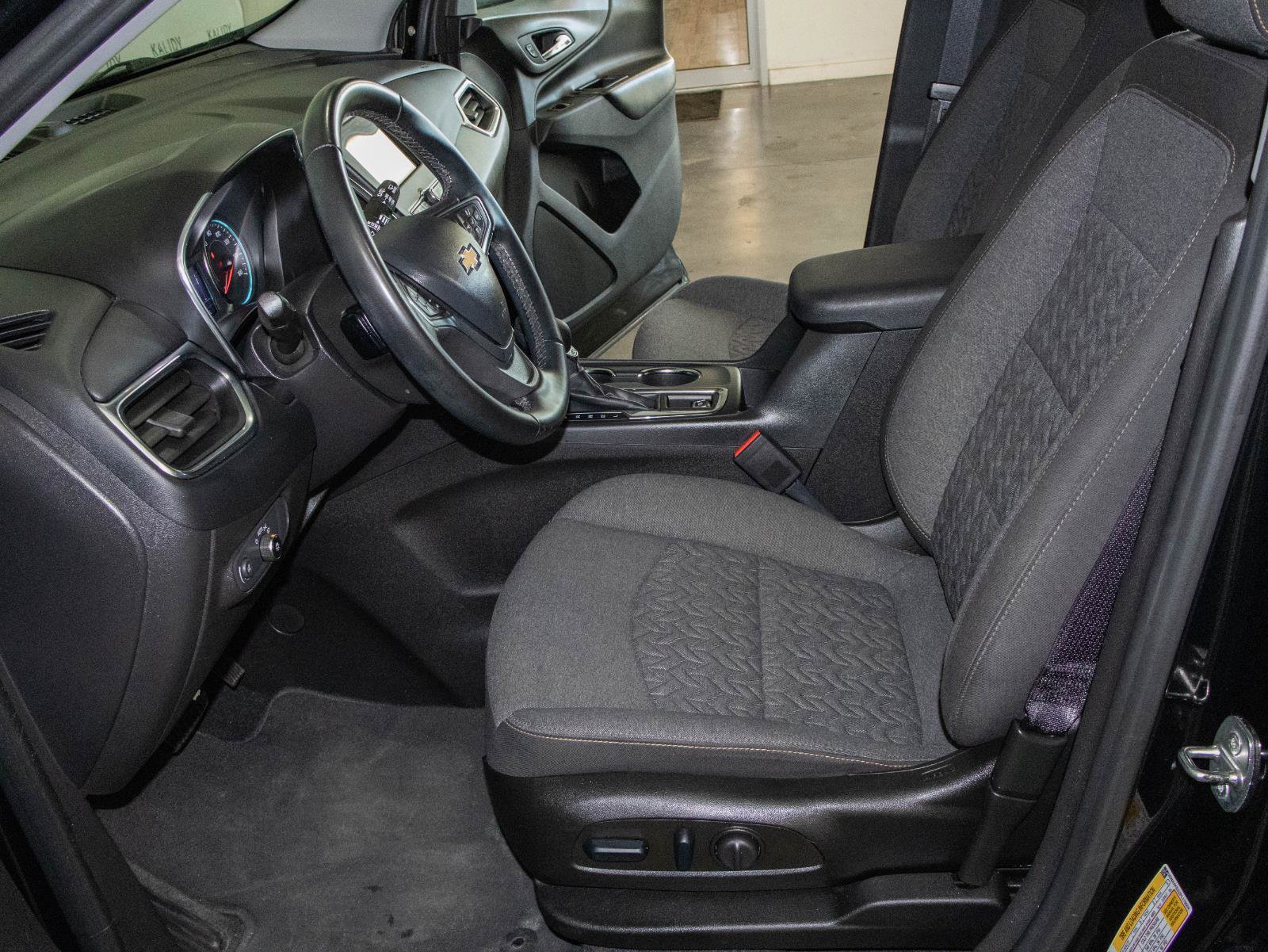 Used 2023 Chevrolet Equinox LT image 7