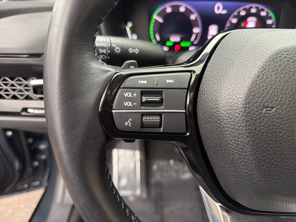 Used 2023 Honda Accord Touring image 12