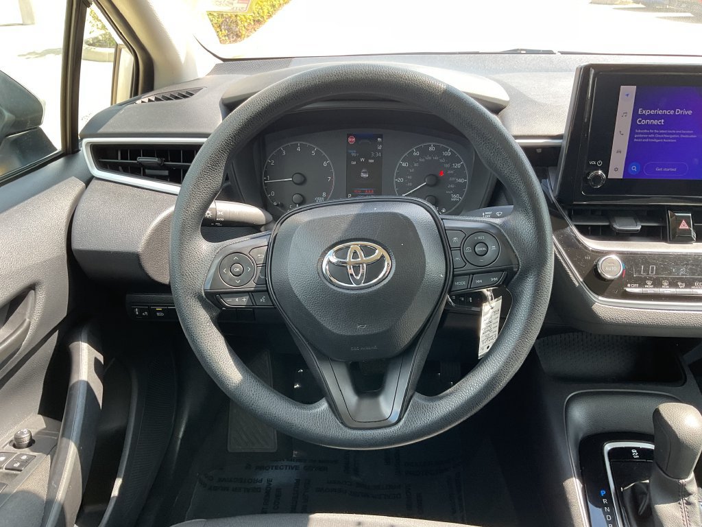 Used 2025 Toyota Corolla LE FWD image 20