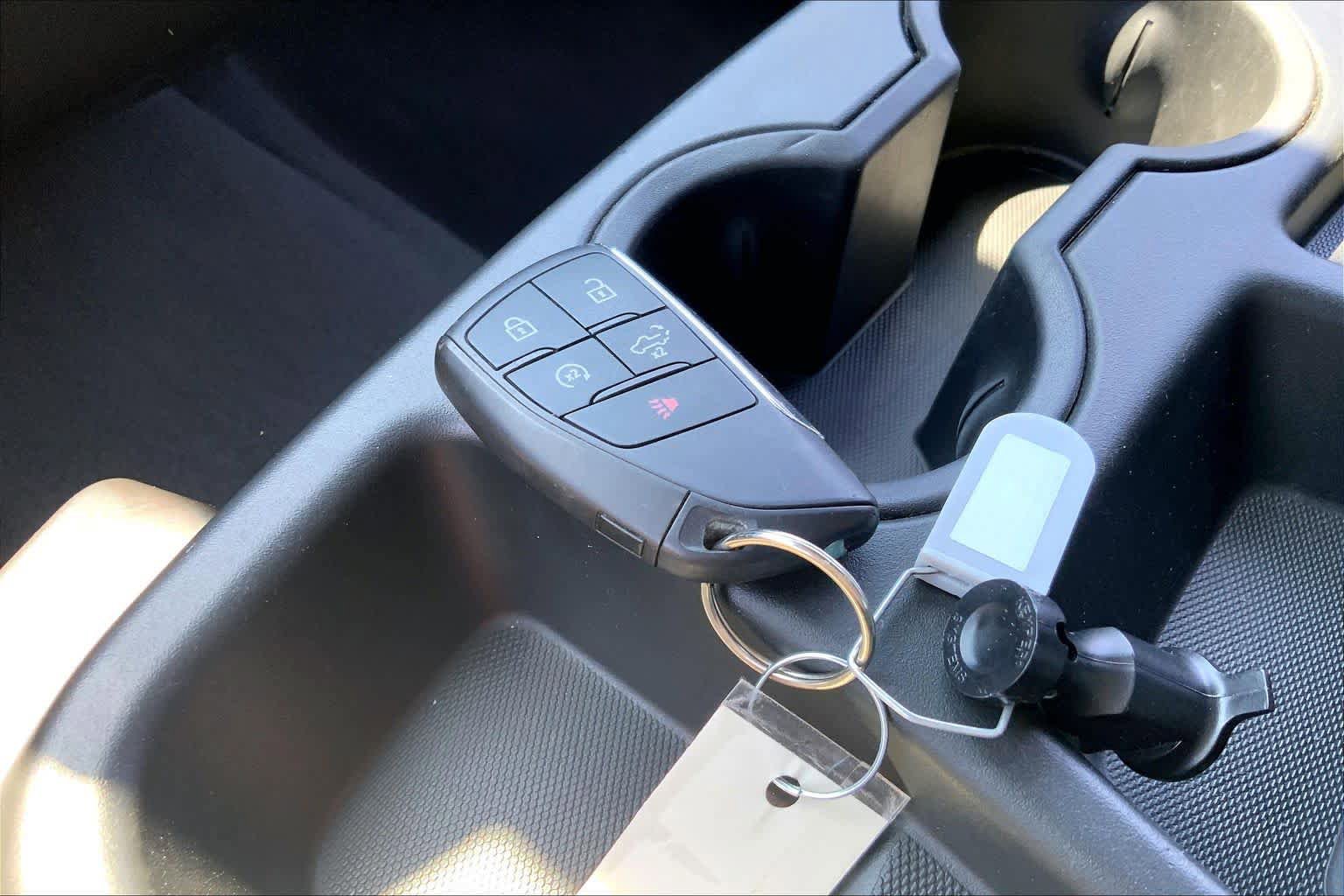Used 2025 Chevrolet Silverado 1500 LT RWD image 14