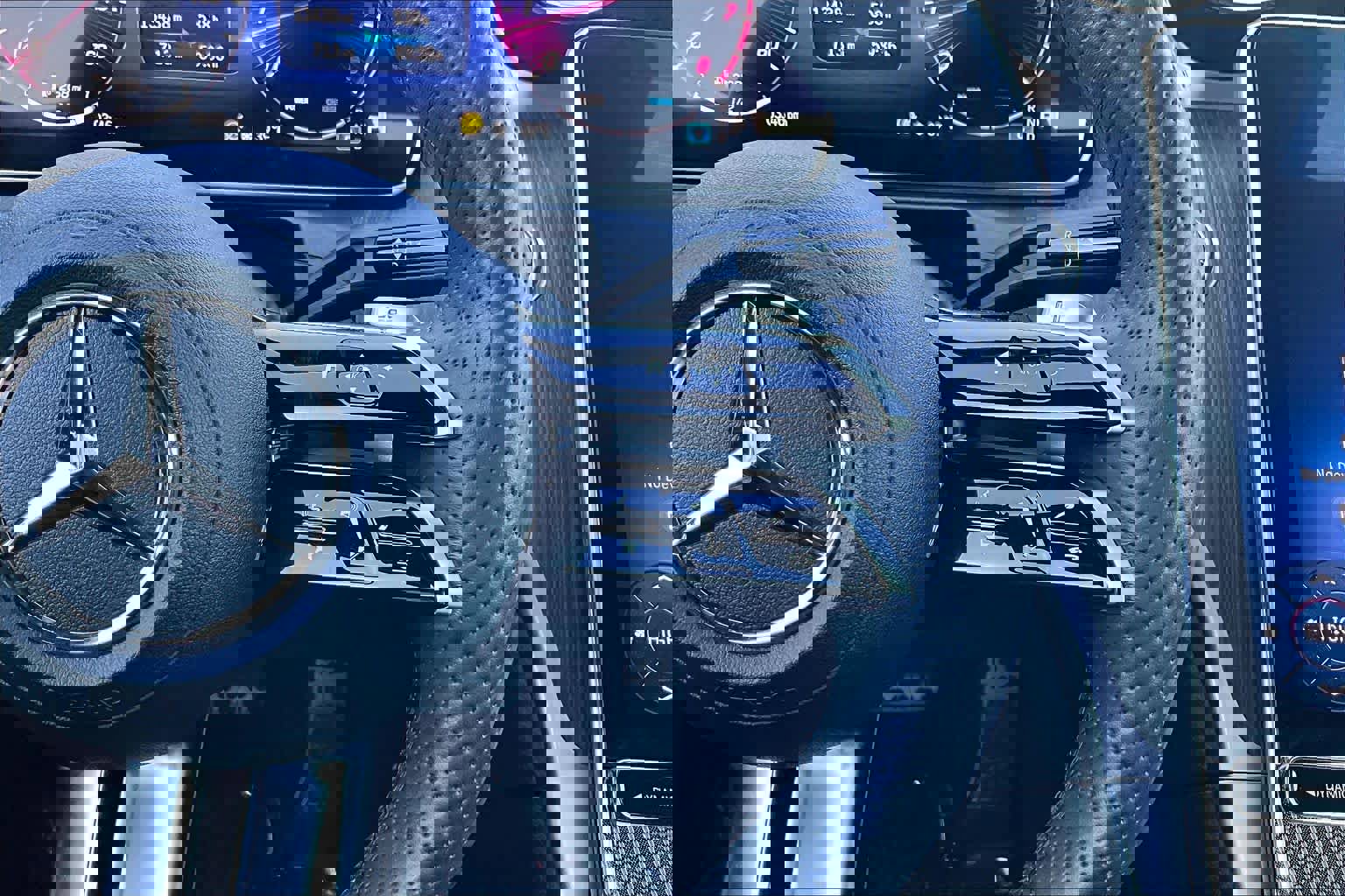 Used 2023 Mercedes-Benz C 300 C 300 image 24