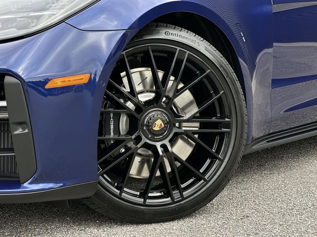 New 2026 Porsche Panamera GTS image 6