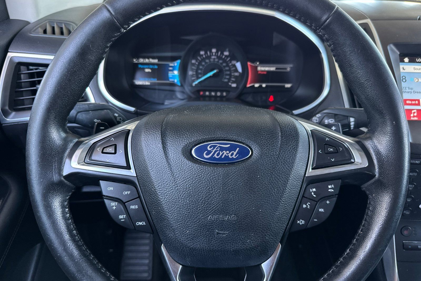 Used 2017 Ford Edge Titanium FWD image 24
