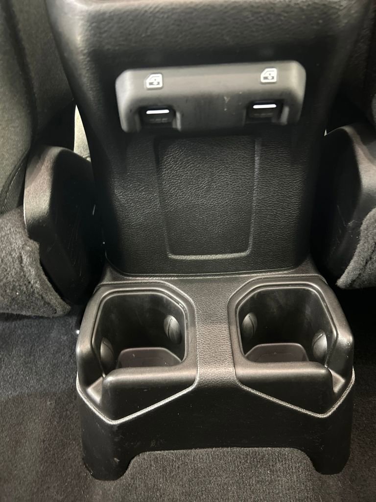 Used 2024 Jeep Wrangler Willys image 17