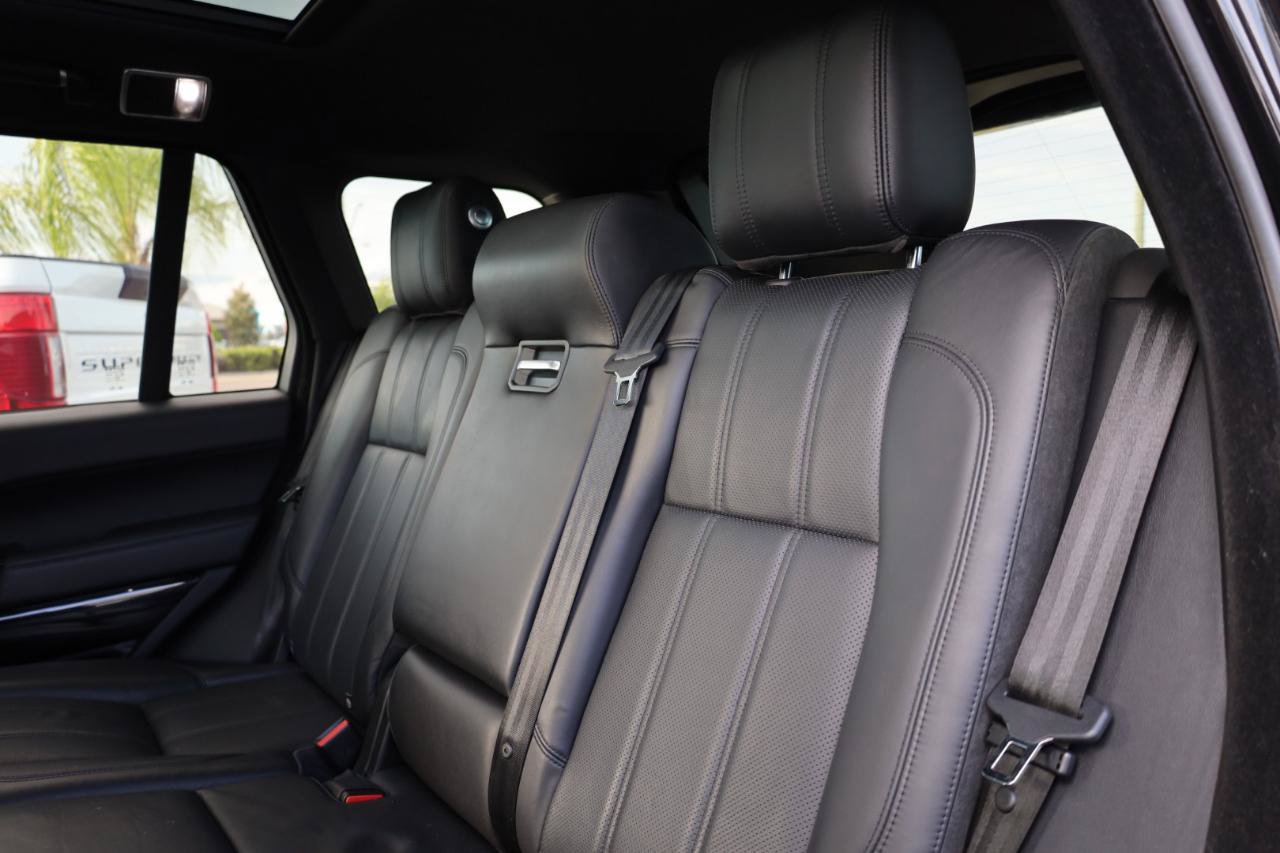 Used 2017 Land Rover Range Rover HSE AWD/4WD image 14