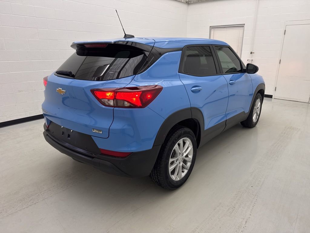 Used 2024 Chevrolet TrailBlazer LS w/ LS Convenience Package image 8