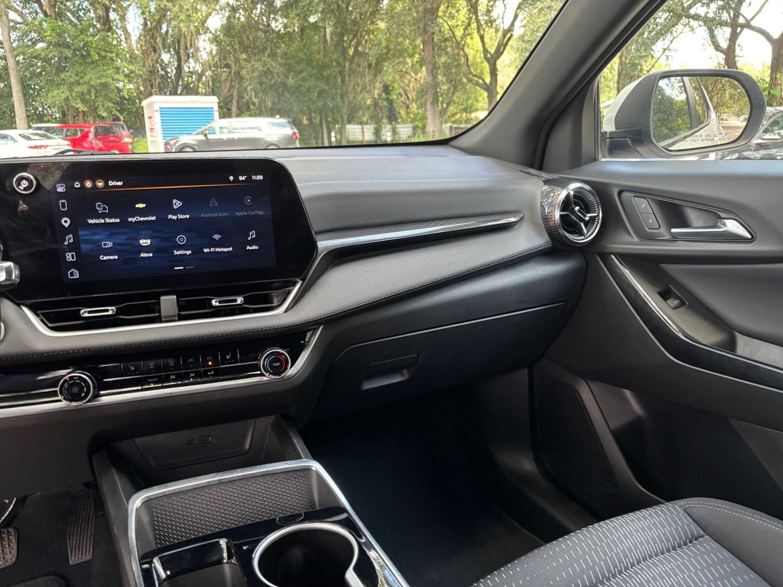 Used 2025 Chevrolet Equinox LT FWD image 33