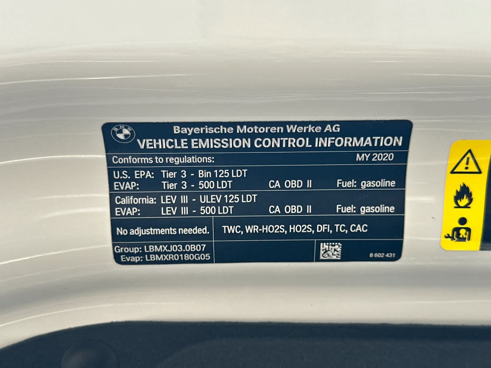 Used 2020 BMW X7 xDrive40i w/ Premium Package AWD/4WD image 32