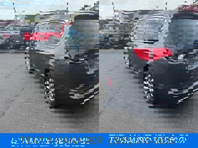 Used 2017 Chrysler Pacifica Touring-L image 6