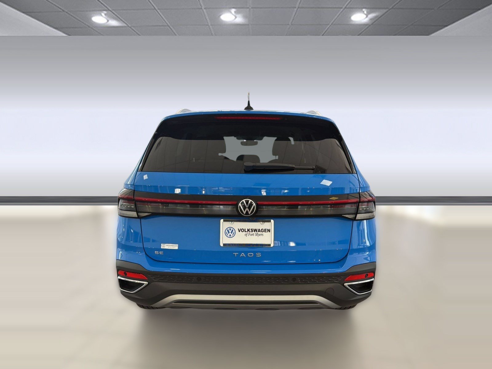 New 2026 Volkswagen Taos SE FWD image 10