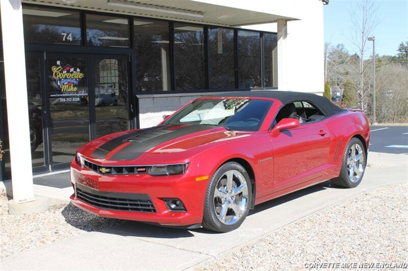Used 2015 Chevrolet Camaro SS w/ RS Package RWD image 2