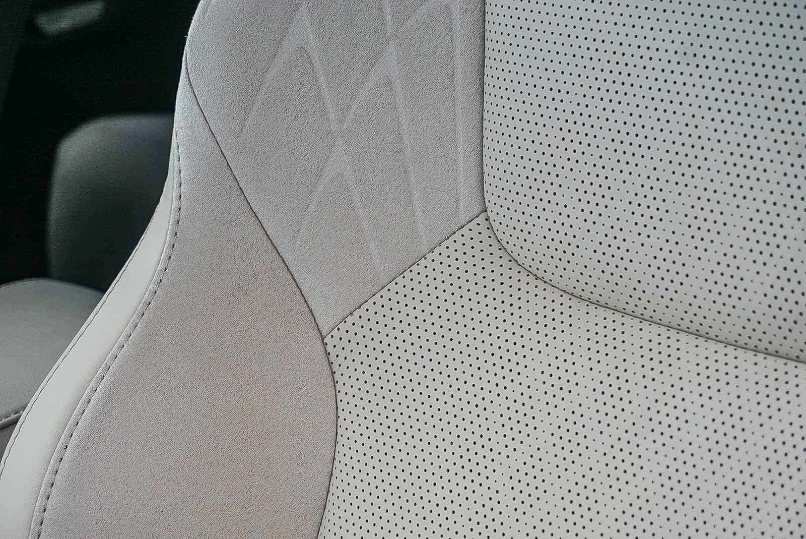 New 2026 Lexus RX 450h Luxury AWD/4WD image 37