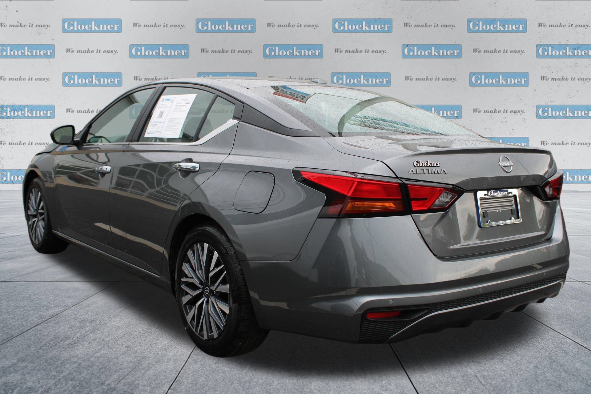 Used 2025 Nissan Altima 2.5 SV FWD image 8