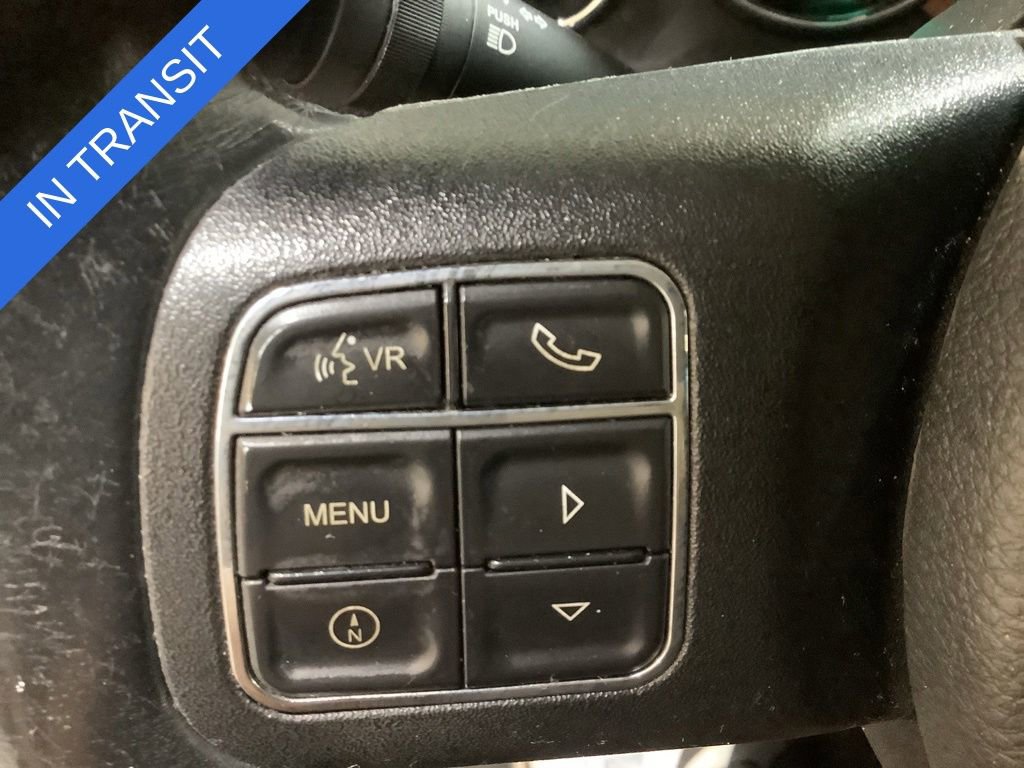 Used 2018 Jeep Wrangler Sahara w/ Connectivity Group AWD/4WD image 26