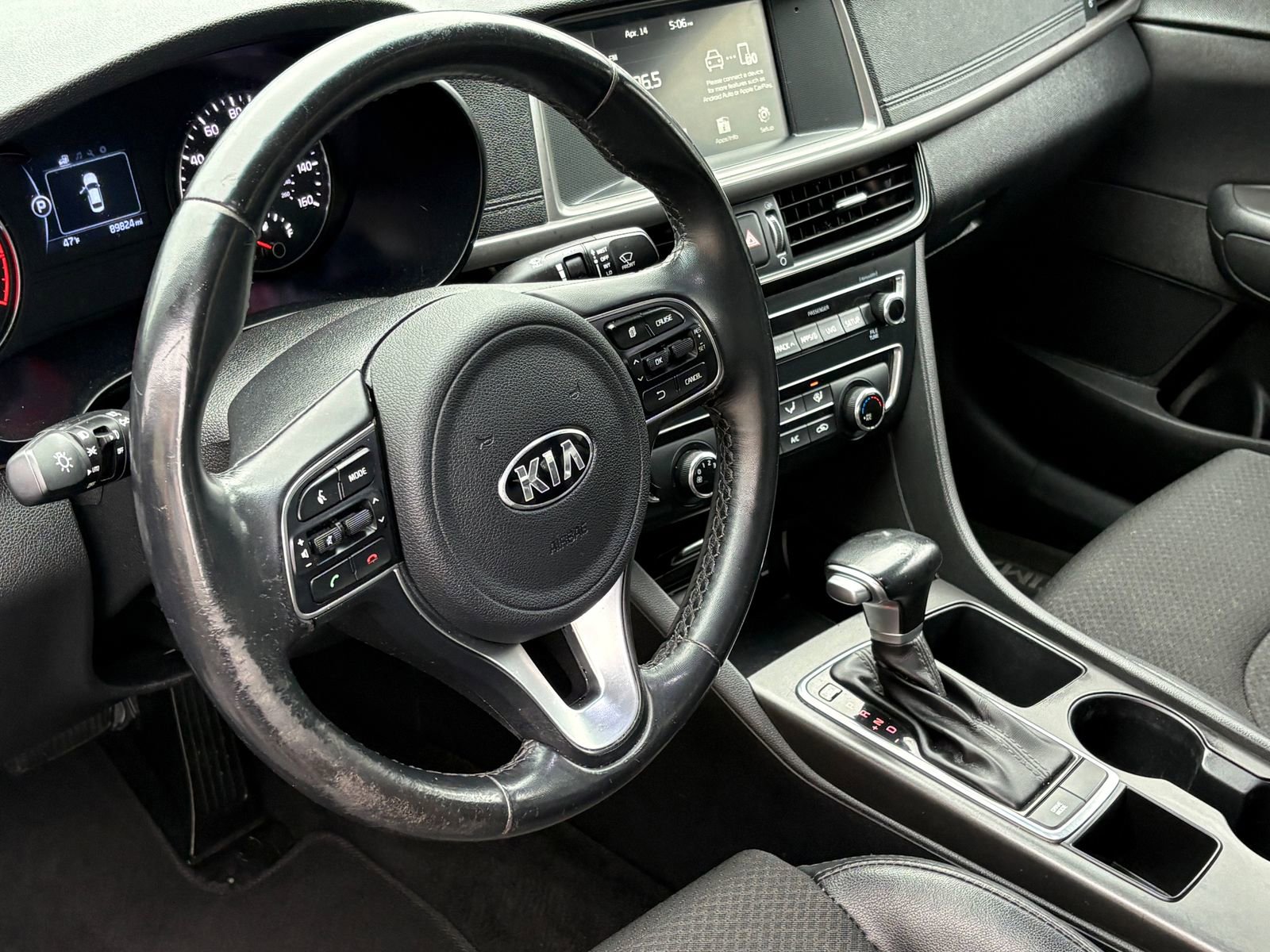 Used 2018 Kia Optima S w/ Panoramic Sunroof Package image 11