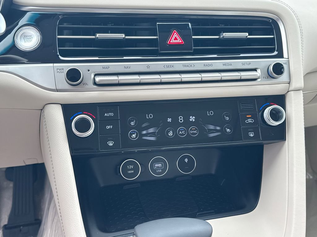 Used 2026 Genesis G70 2.5T Prestige image 21