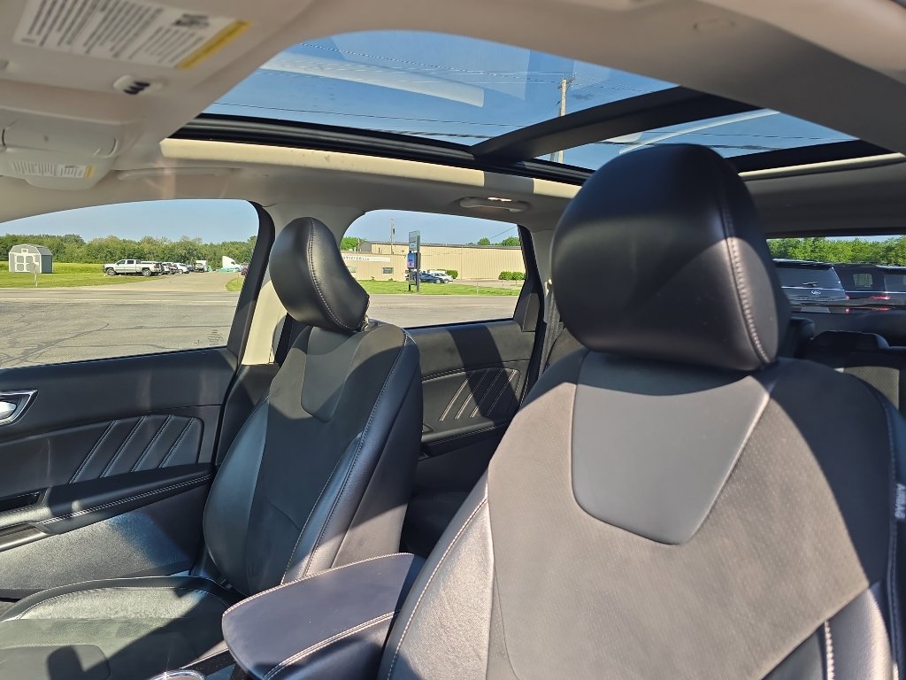Used 2018 Ford Edge Sport w/ Equipment Group 401A AWD/4WD image 10