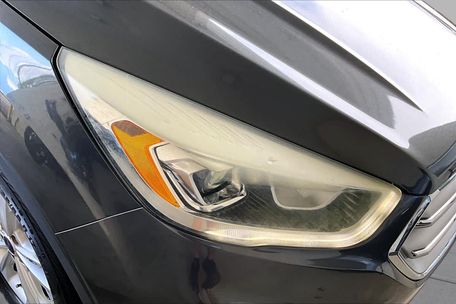 Used 2017 Ford Escape SE w/ Equipment Group 201A FWD image 26