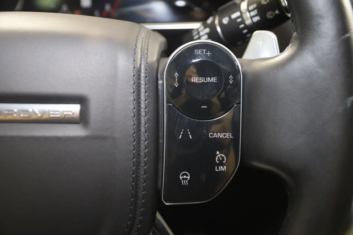 Used 2020 Land Rover Range Rover Autobiography image 34