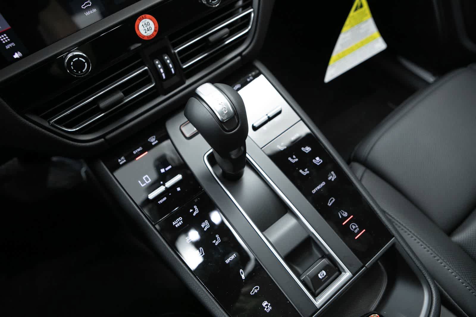 New 2026 Porsche Macan S AWD/4WD image 28